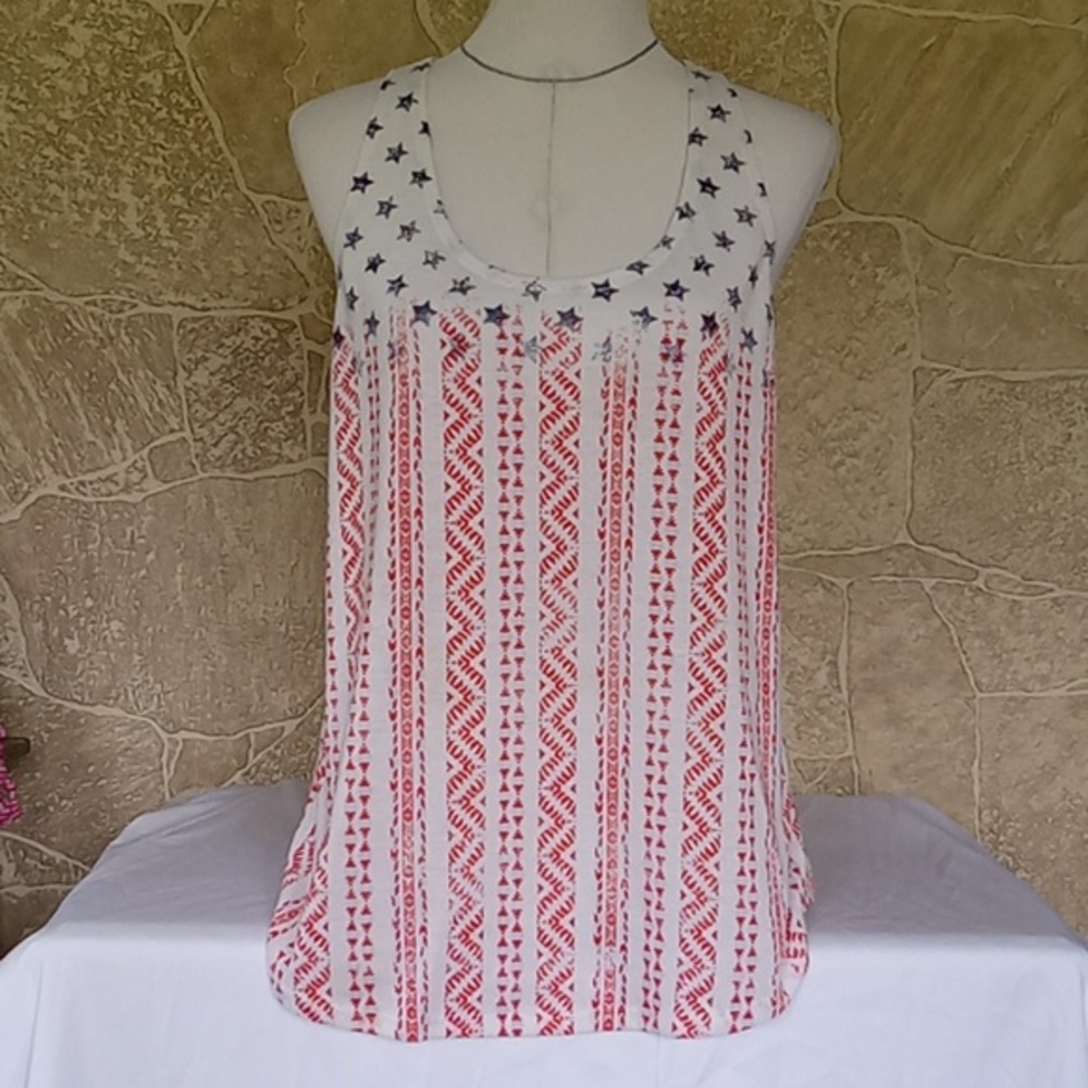 Arizona Jean Company Red and Blue Patterned Tank Top